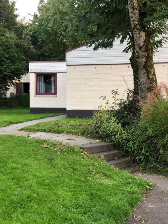 Vakantiebungalow Nr 7 In Het Heuvelland Simpelveld Exterior photo
