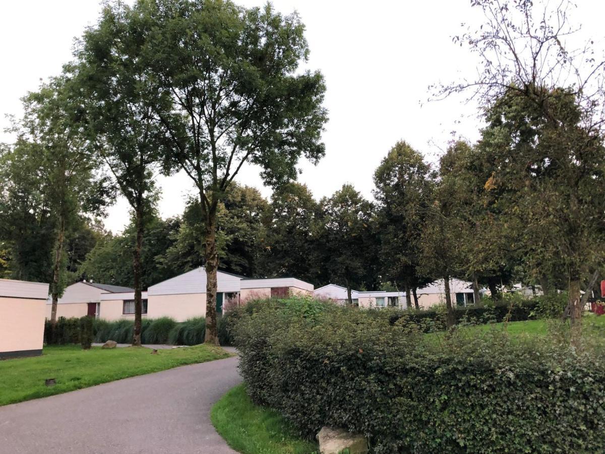 Vakantiebungalow Nr 7 In Het Heuvelland Simpelveld Exterior photo