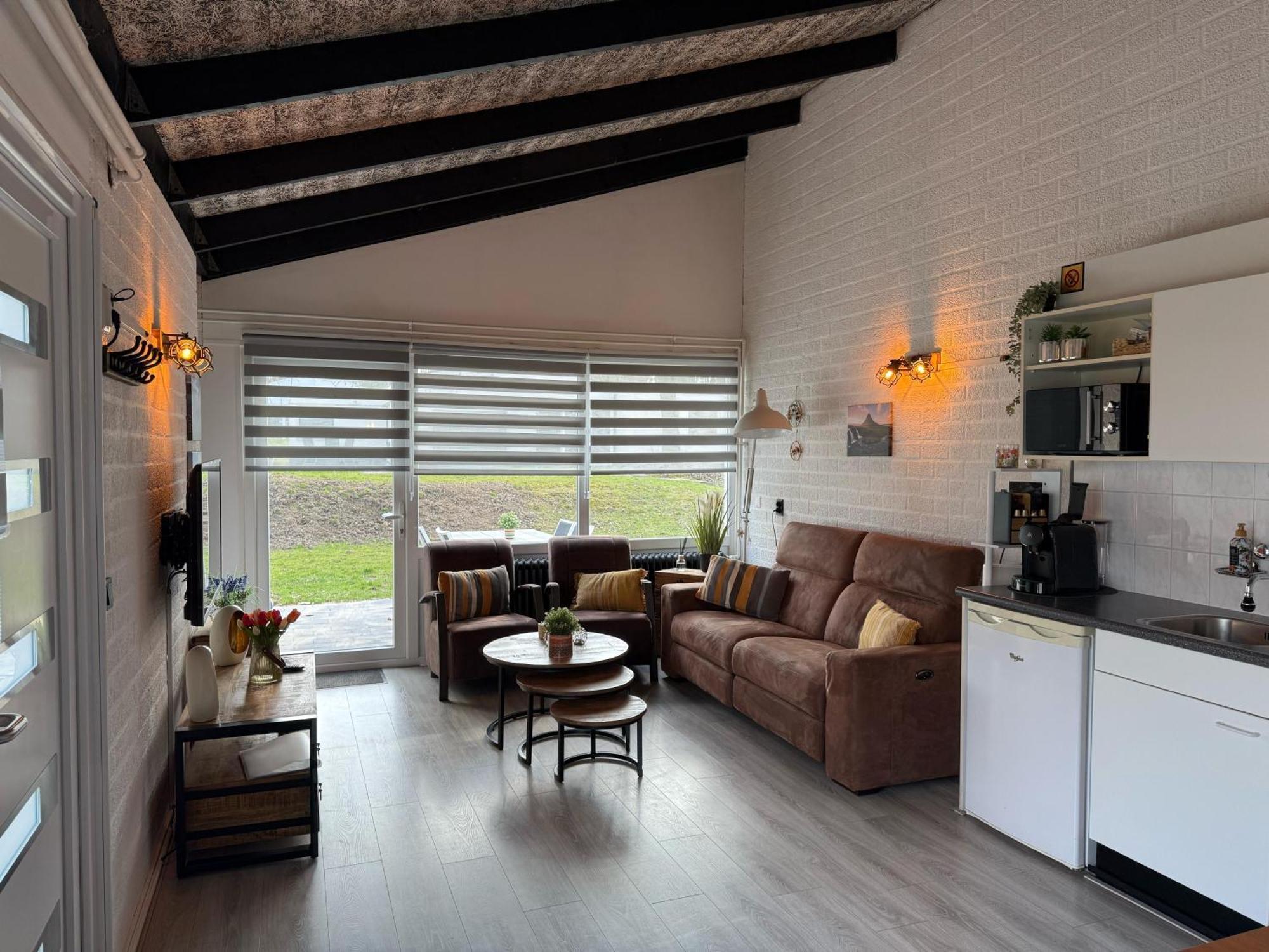 Vakantiebungalow Nr 7 In Het Heuvelland Simpelveld Exterior photo